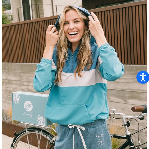 Sisstrevolution Pacific Paradise Wind Breaker - Picture 1 of 11